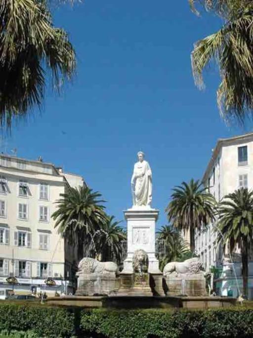 Appartement Hypercentre Parking Gratuit Ajaccio  Exteriör bild